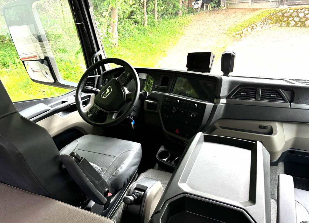 Camión para caballos Man MAN 0 Nuevo