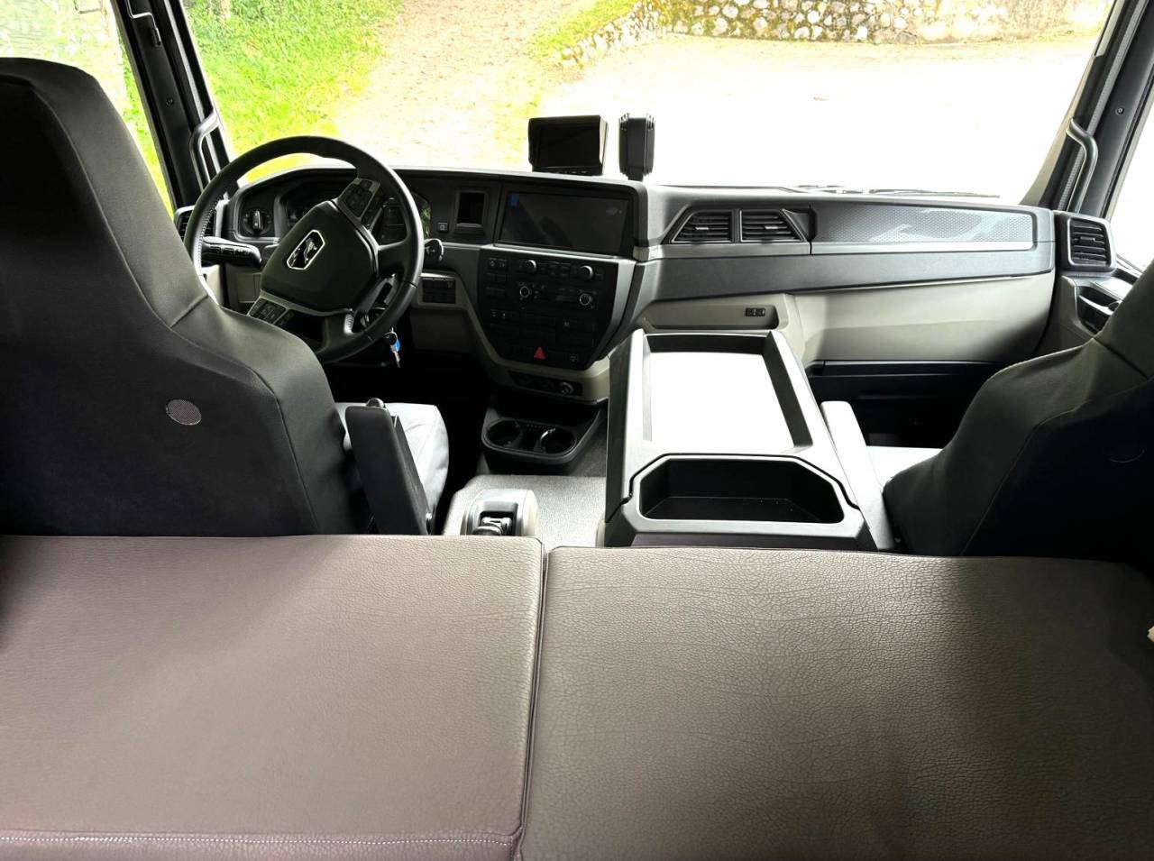 Camión para caballos Man MAN 0 Nuevo