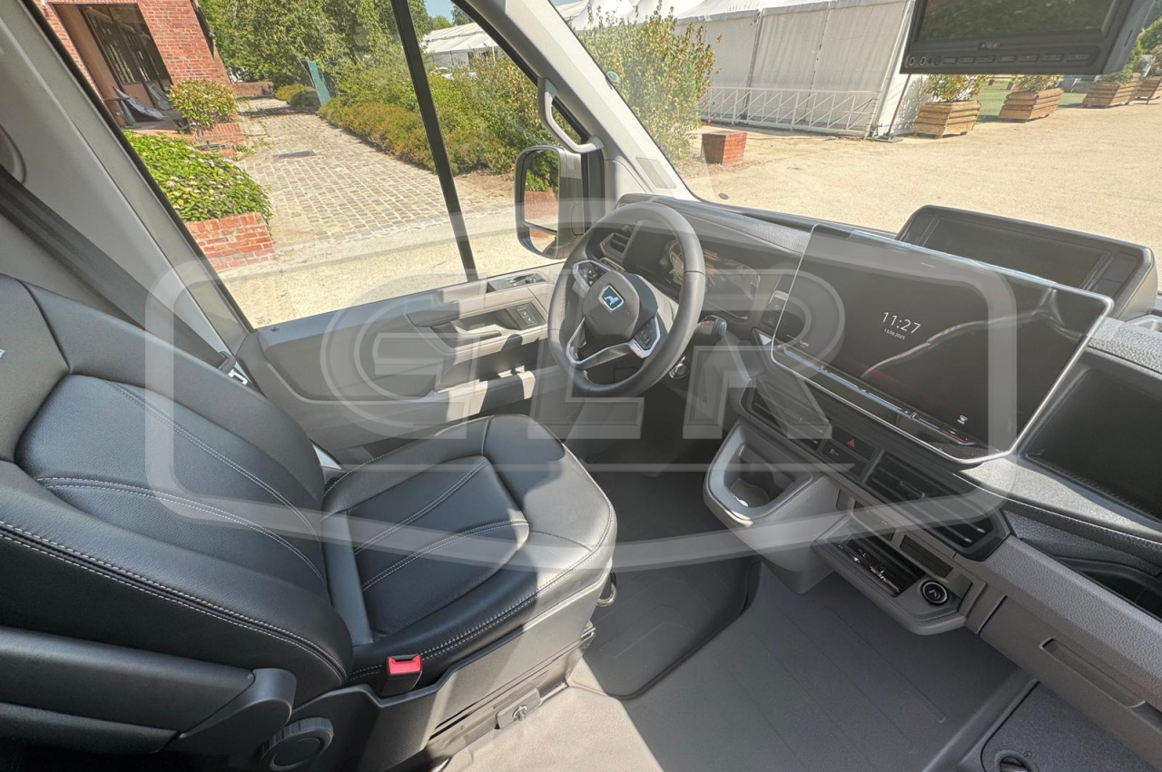 Furgoneta para caballos Krismar  2025 Nuevo