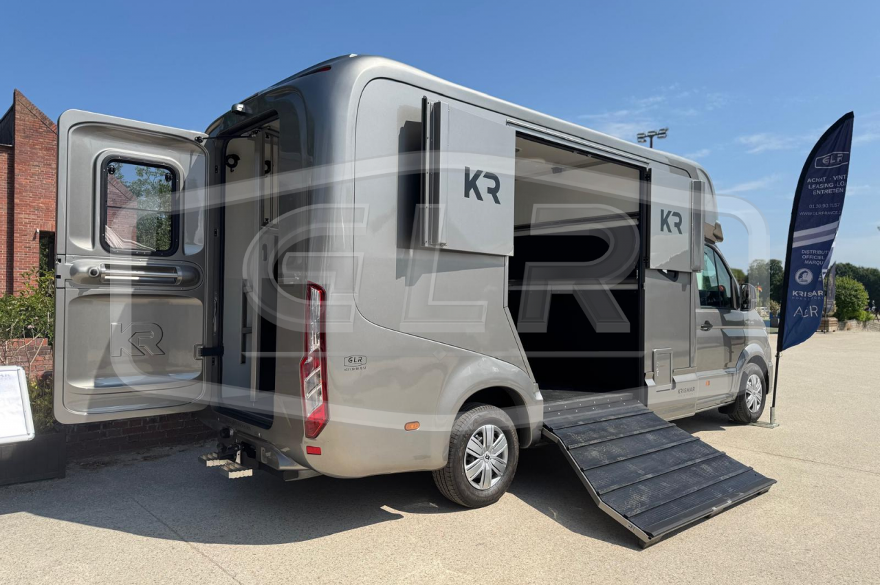Furgoneta para caballos Krismar  2025 Nuevo
