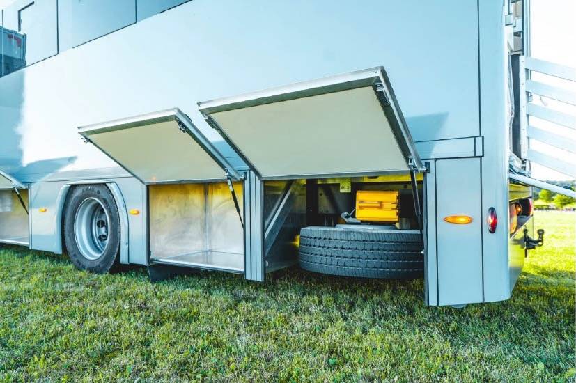 Camión para caballos Man MAN 0 Nuevo