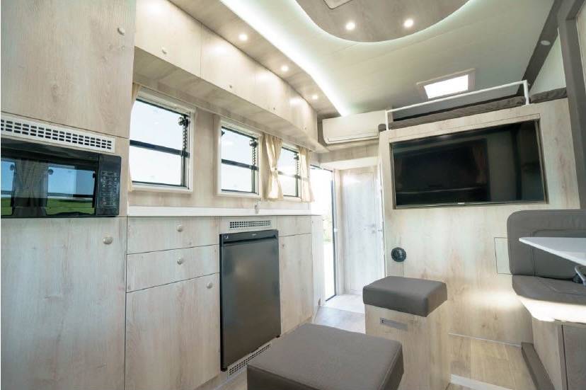 Camión para caballos Man MAN 0 Nuevo