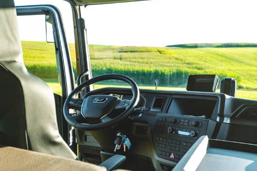 Camión para caballos Man MAN 0 Nuevo