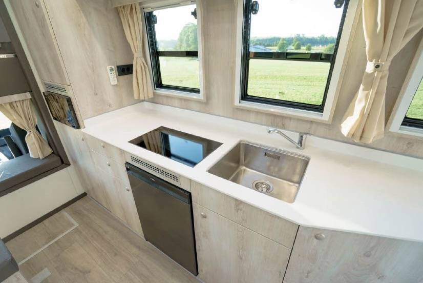 Camión para caballos Man MAN 0 Nuevo