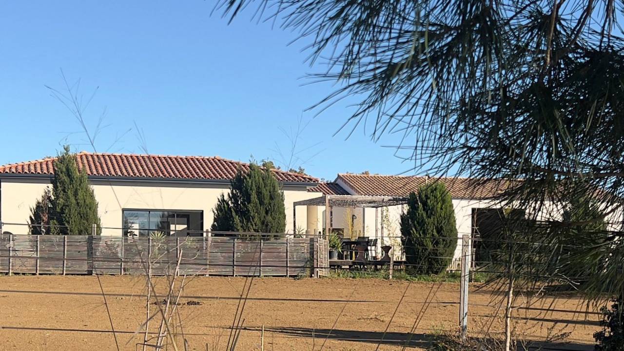 Propiedad ecuestre En venta H&eacute;rault