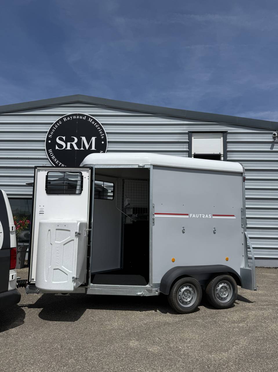 Van caballos Fautras  2 Caballos 2025 Nuevo