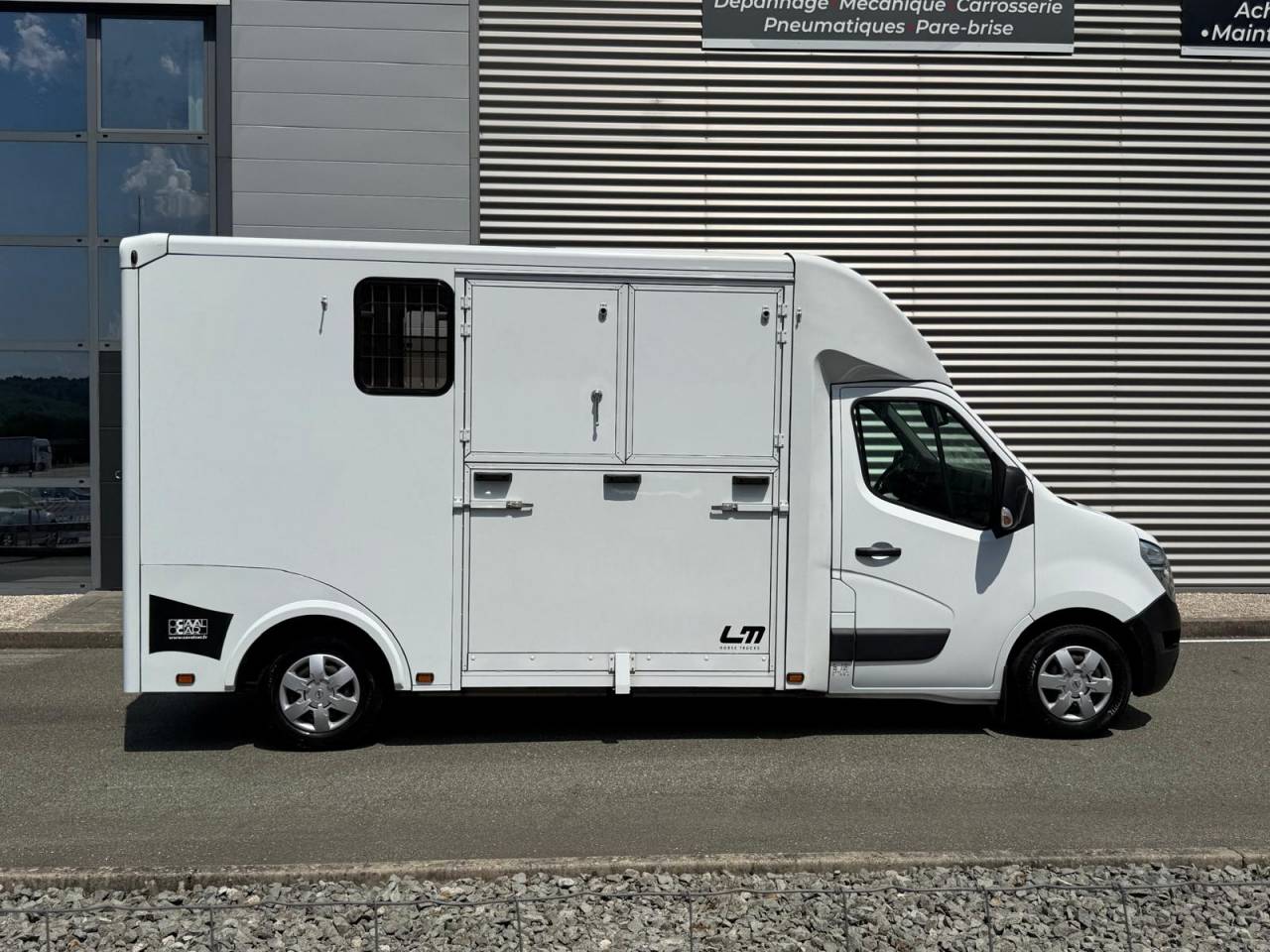 Furgoneta para caballos Cavalcar NV 400  2021 De segunda mano