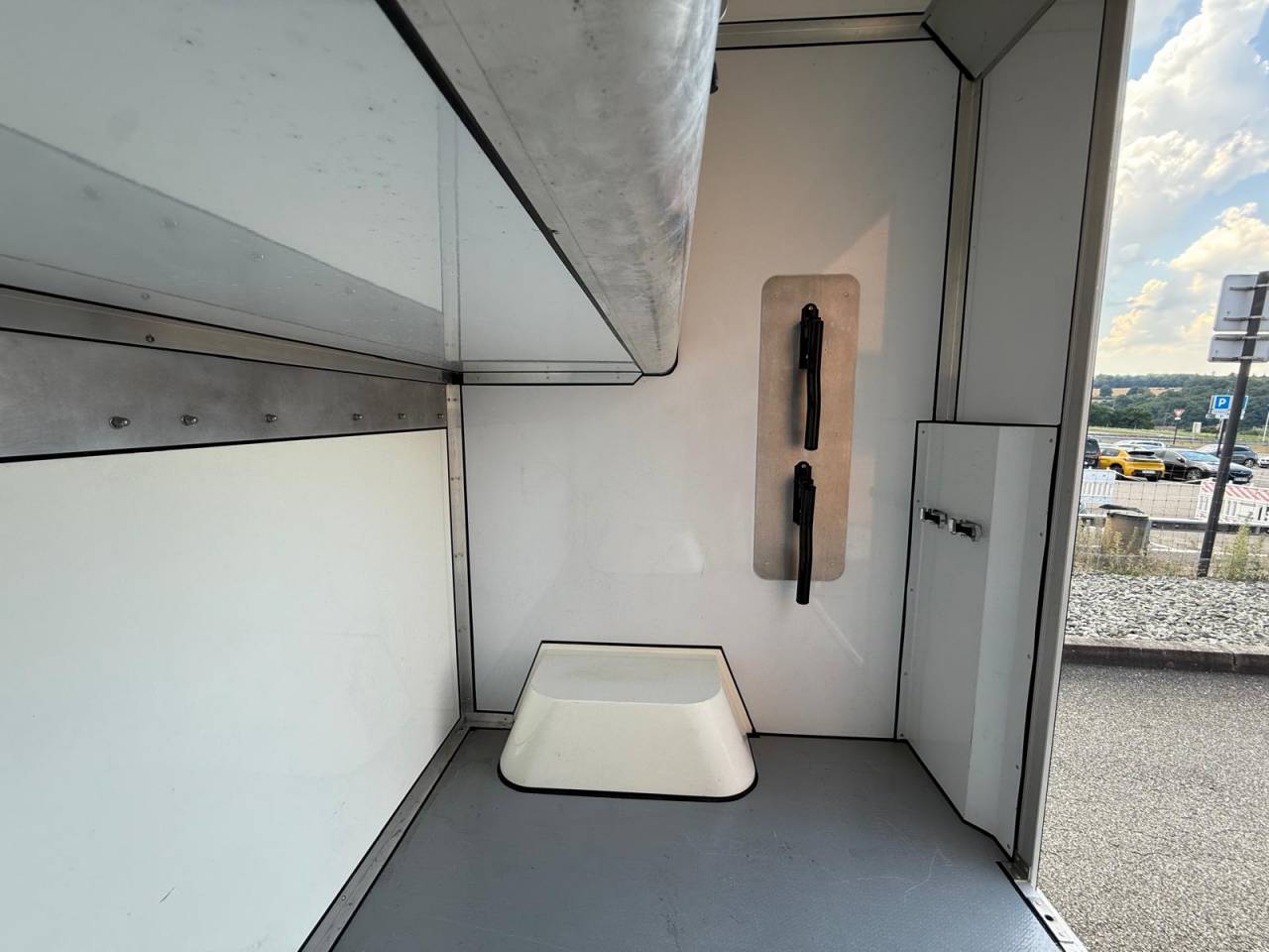 Furgoneta para caballos Cavalcar NV 400  2021 De segunda mano