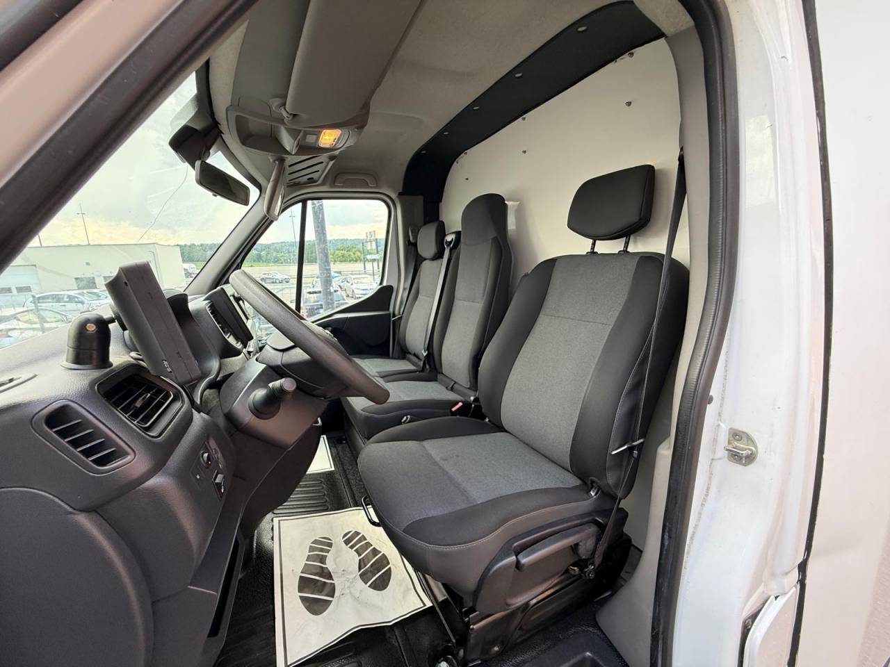 Furgoneta para caballos Cavalcar NV 400  2021 De segunda mano