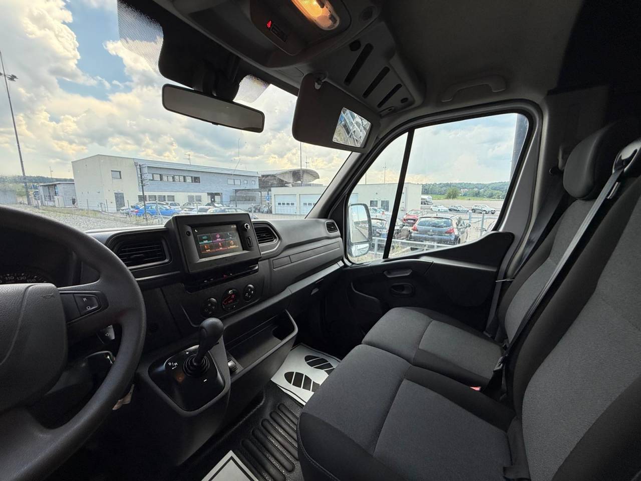 Furgoneta para caballos Cavalcar NV 400  2021 De segunda mano