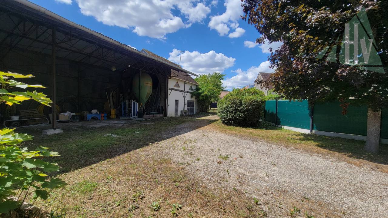 Cuadra de propietarios En venta Sena y Marne