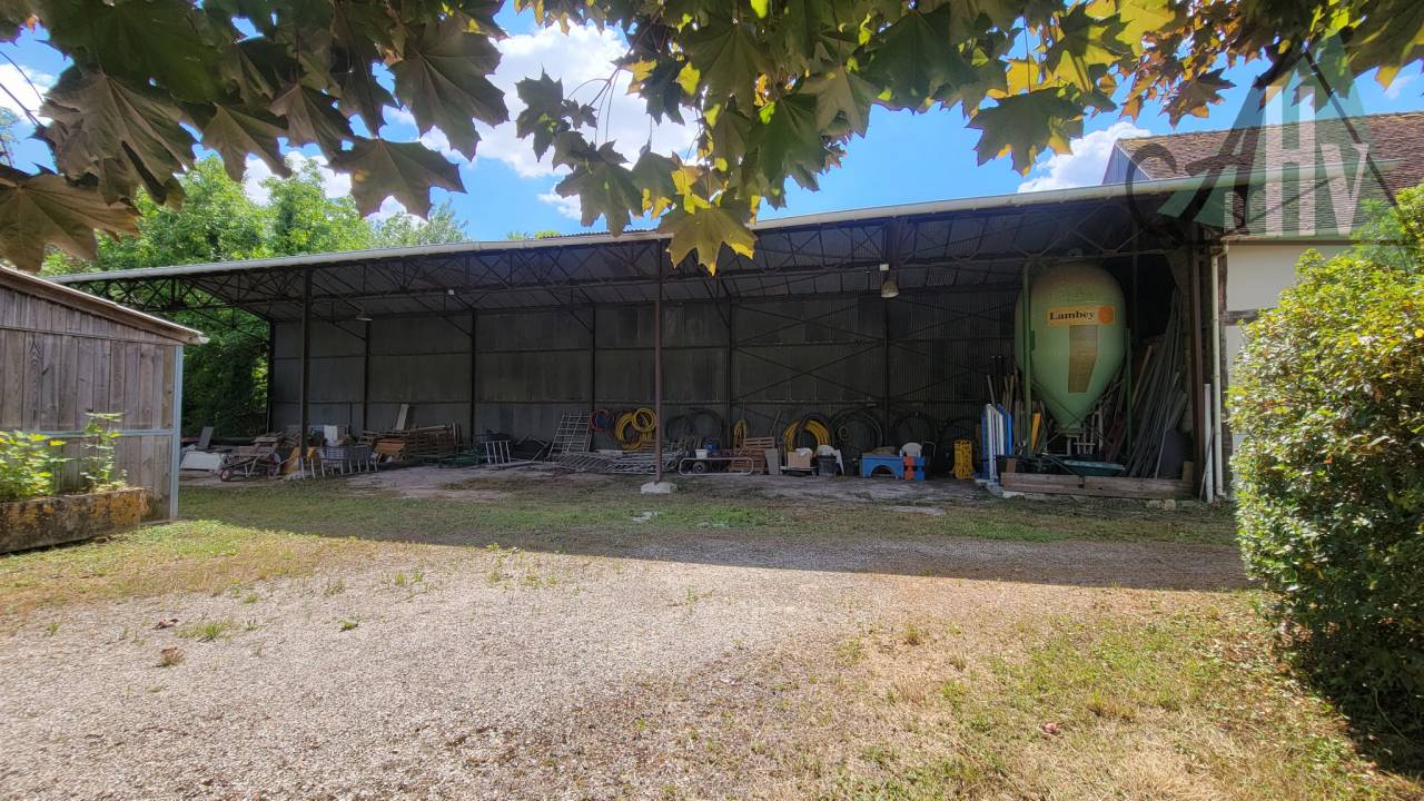 Cuadra de propietarios En venta Sena y Marne