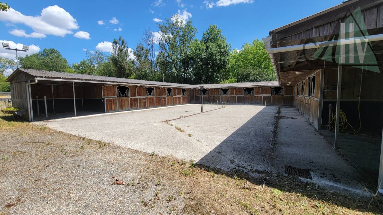 Cuadra de propietarios En venta Sena y Marne