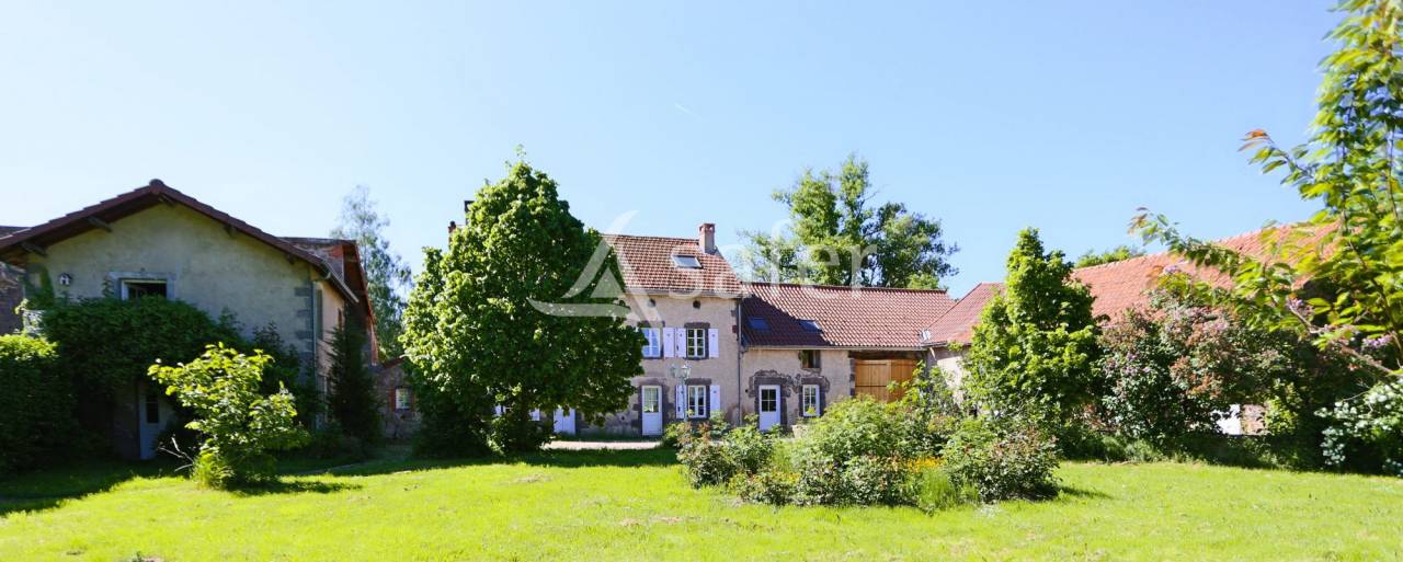 Propiedad ecuestre En venta Puy-de-Dôme