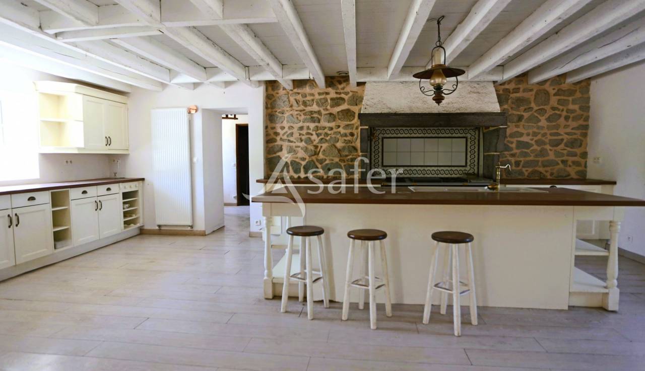 Propiedad ecuestre En venta Puy-de-Dôme