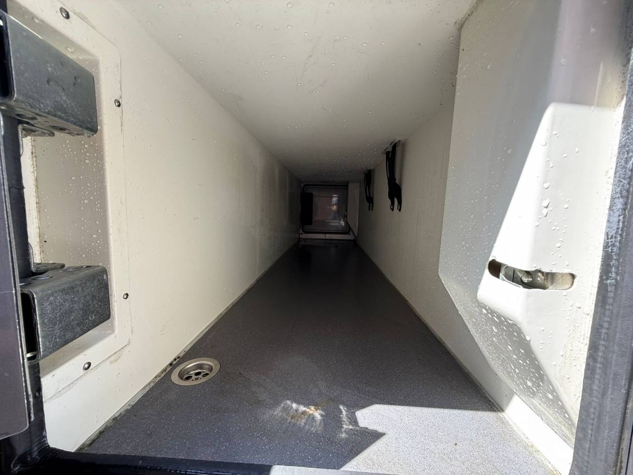 Furgoneta para caballos STX STALLE 5 PLACES 165CH 2015 De segunda mano