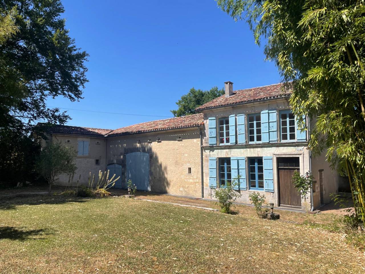 Bonita residencia ecuestre En venta Charente