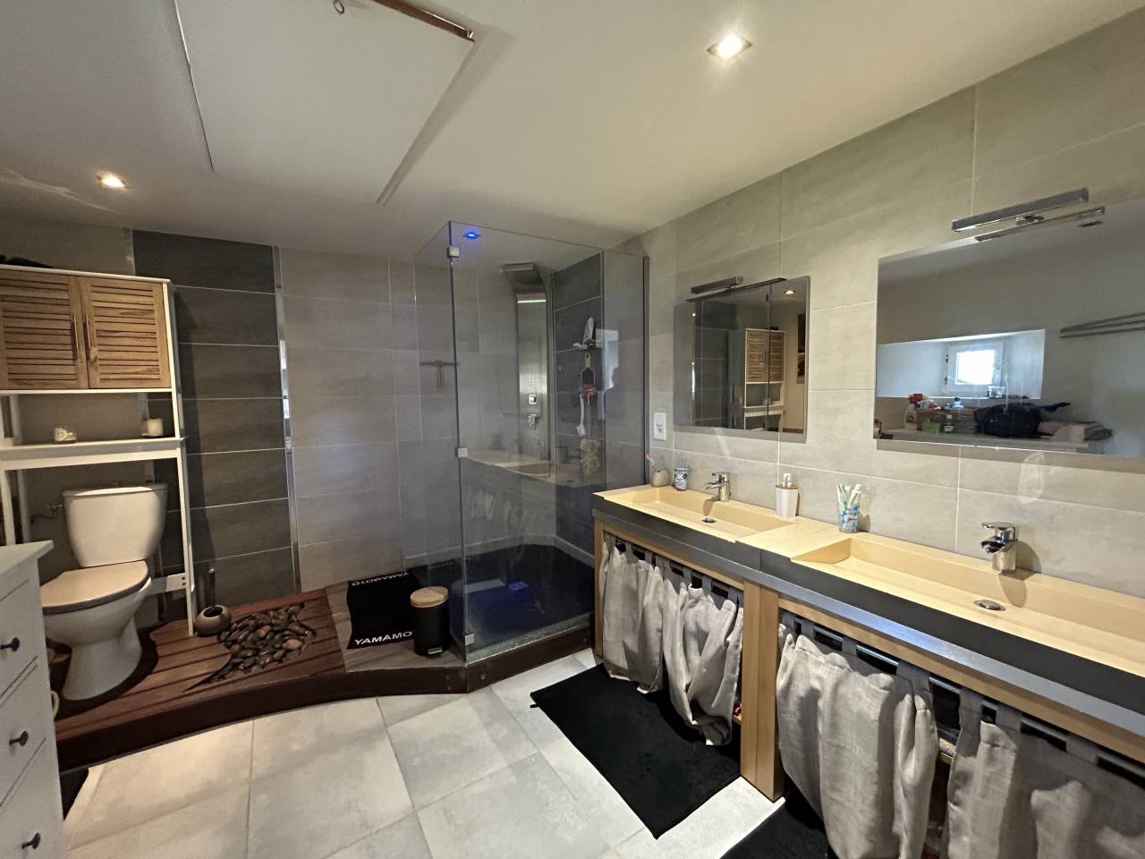 Bonita residencia ecuestre En venta Vienne