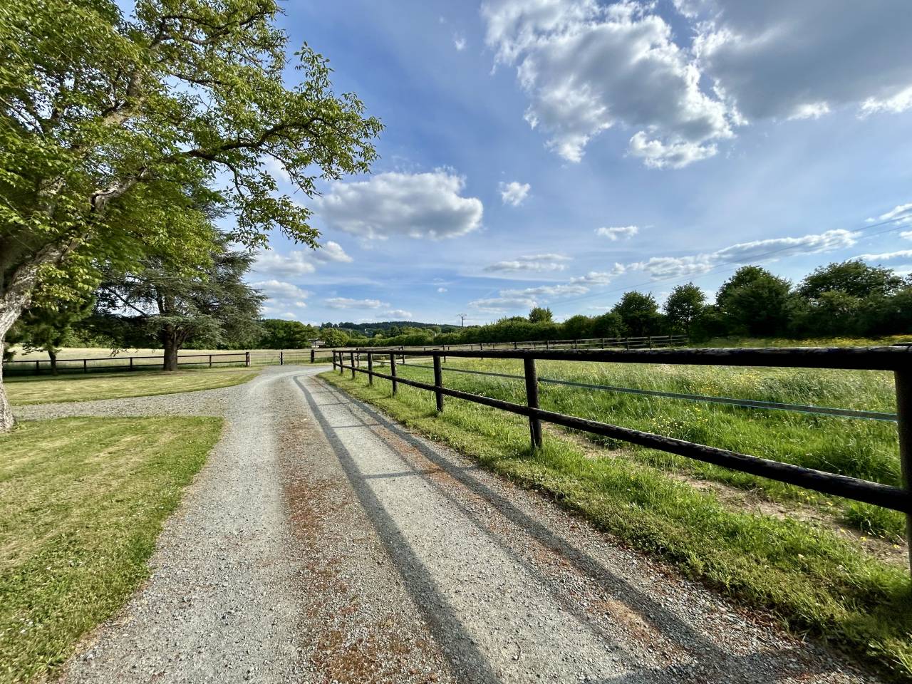 Bonita residencia ecuestre En venta Mayenne