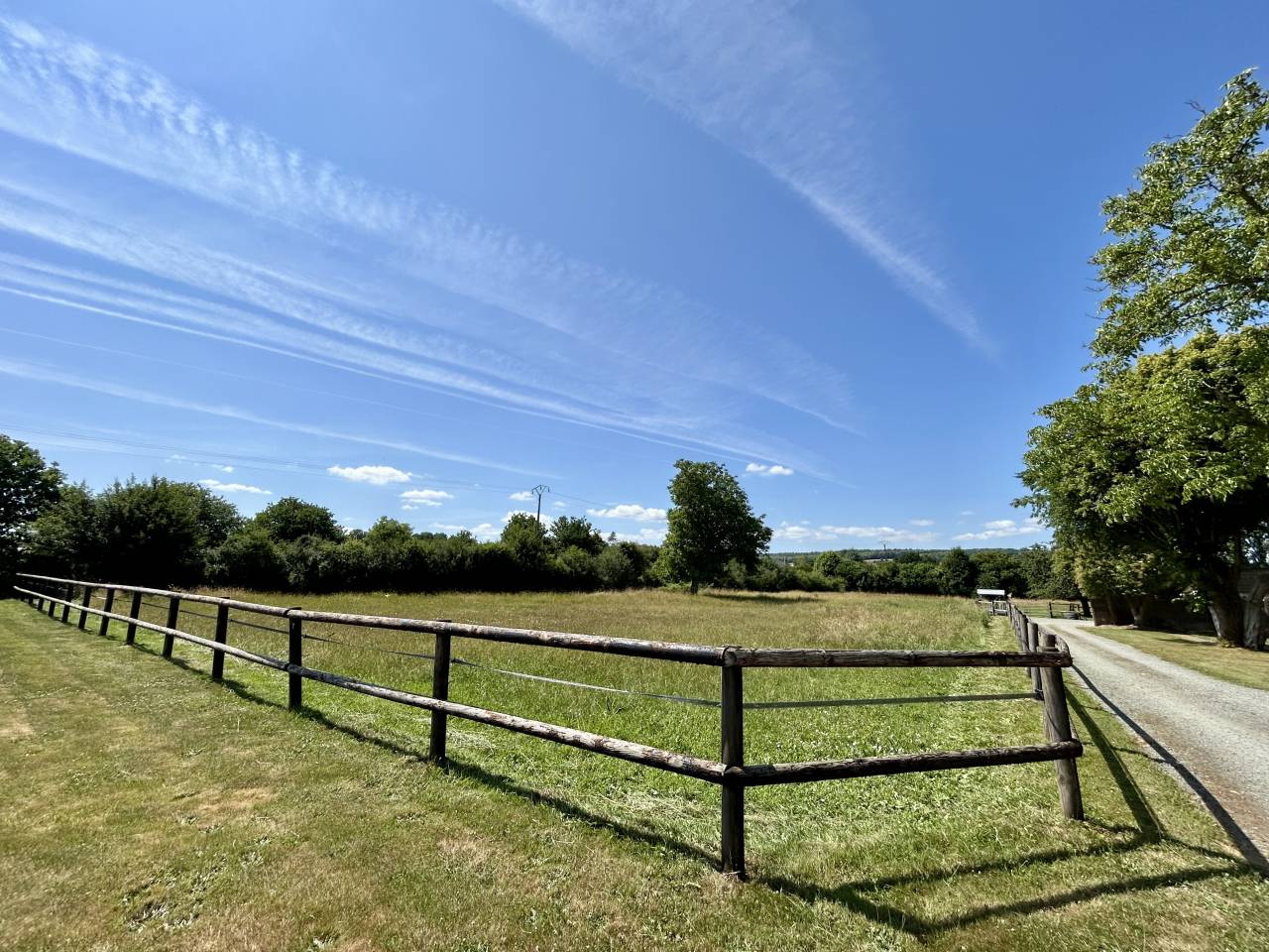 Bonita residencia ecuestre En venta Mayenne