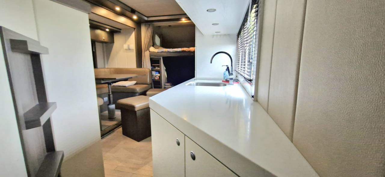 Camión para caballos Iveco STRALIS 19/360 2012 De segunda mano