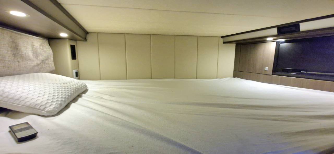 Camión para caballos Iveco STRALIS 19/360 2012 De segunda mano