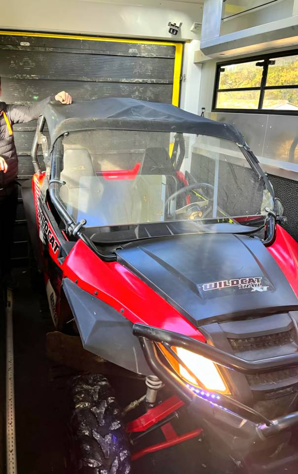 Camión para caballos Iveco STRALIS 19/360 2012 De segunda mano