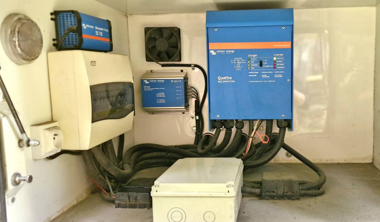 Camión para caballos Iveco STRALIS 19/360 2012 De segunda mano