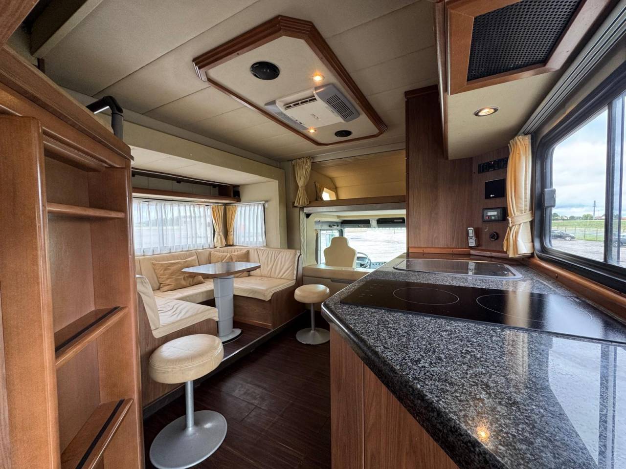 Camión para caballos Man AK 2007 De segunda mano