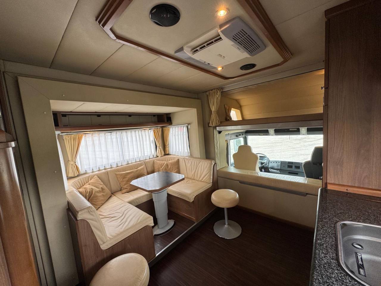 Camión para caballos Man AK 2007 De segunda mano