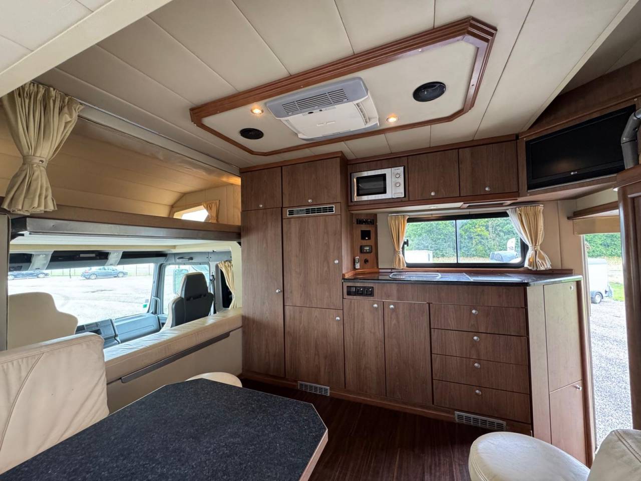 Camión para caballos Man AK 2007 De segunda mano