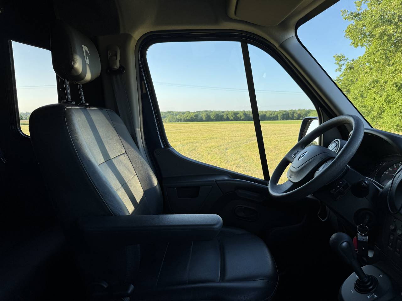 Furgoneta para caballos Theault Proteo Switch 5 places 2020 De segunda mano