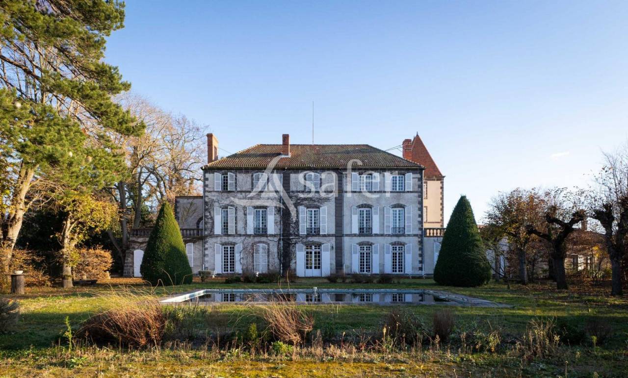 Propiedad rural En venta Puy-de-Dôme