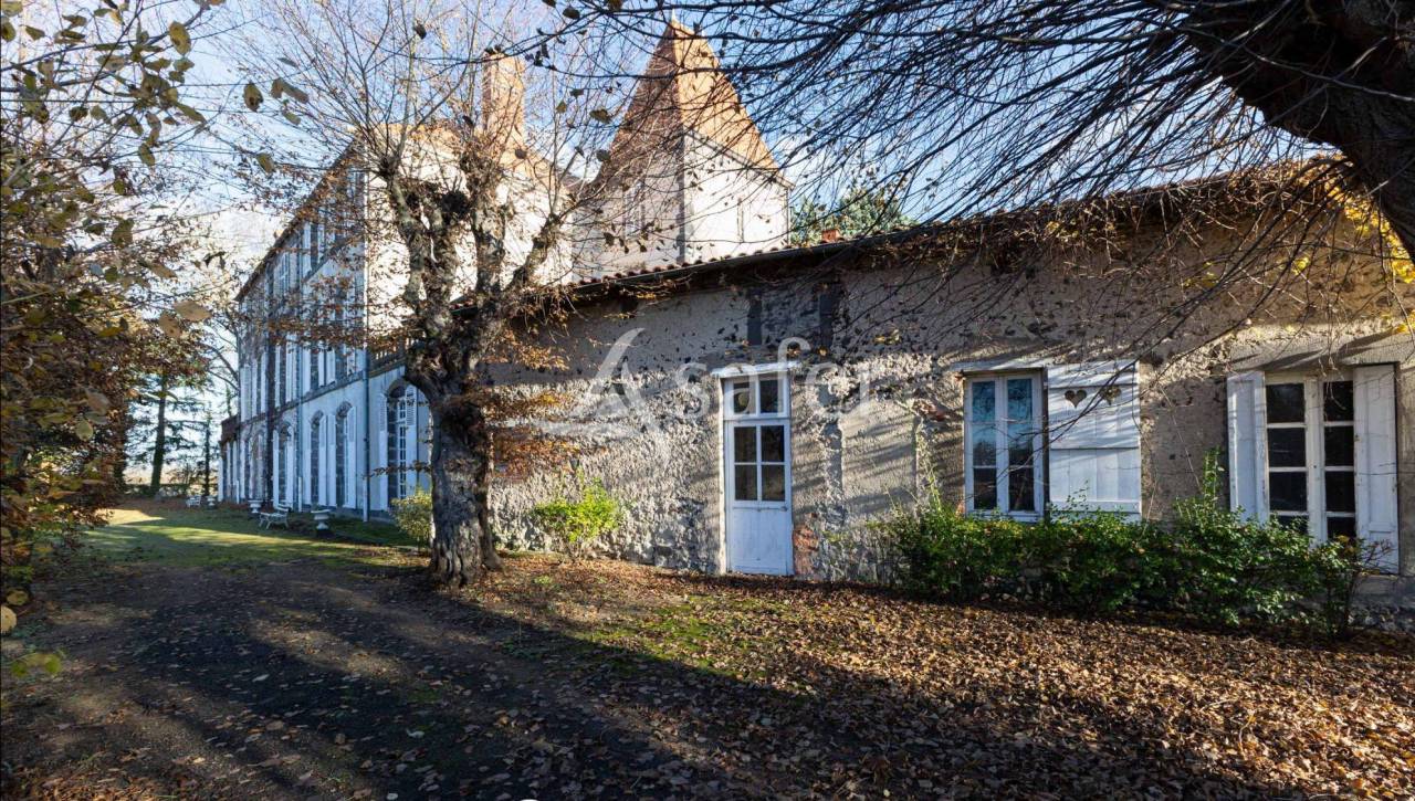 Propiedad rural En venta Puy-de-Dôme