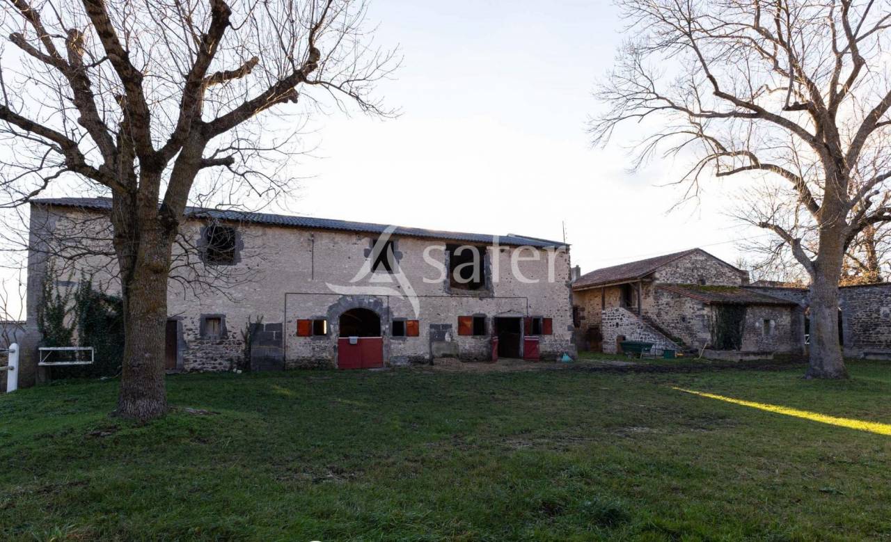 Propiedad rural En venta Puy-de-Dôme