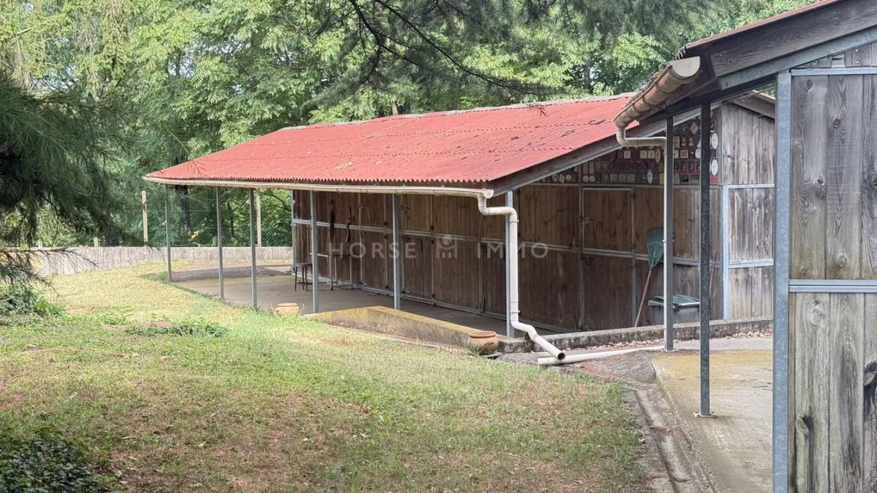 Propiedad ecuestre En venta Drôme