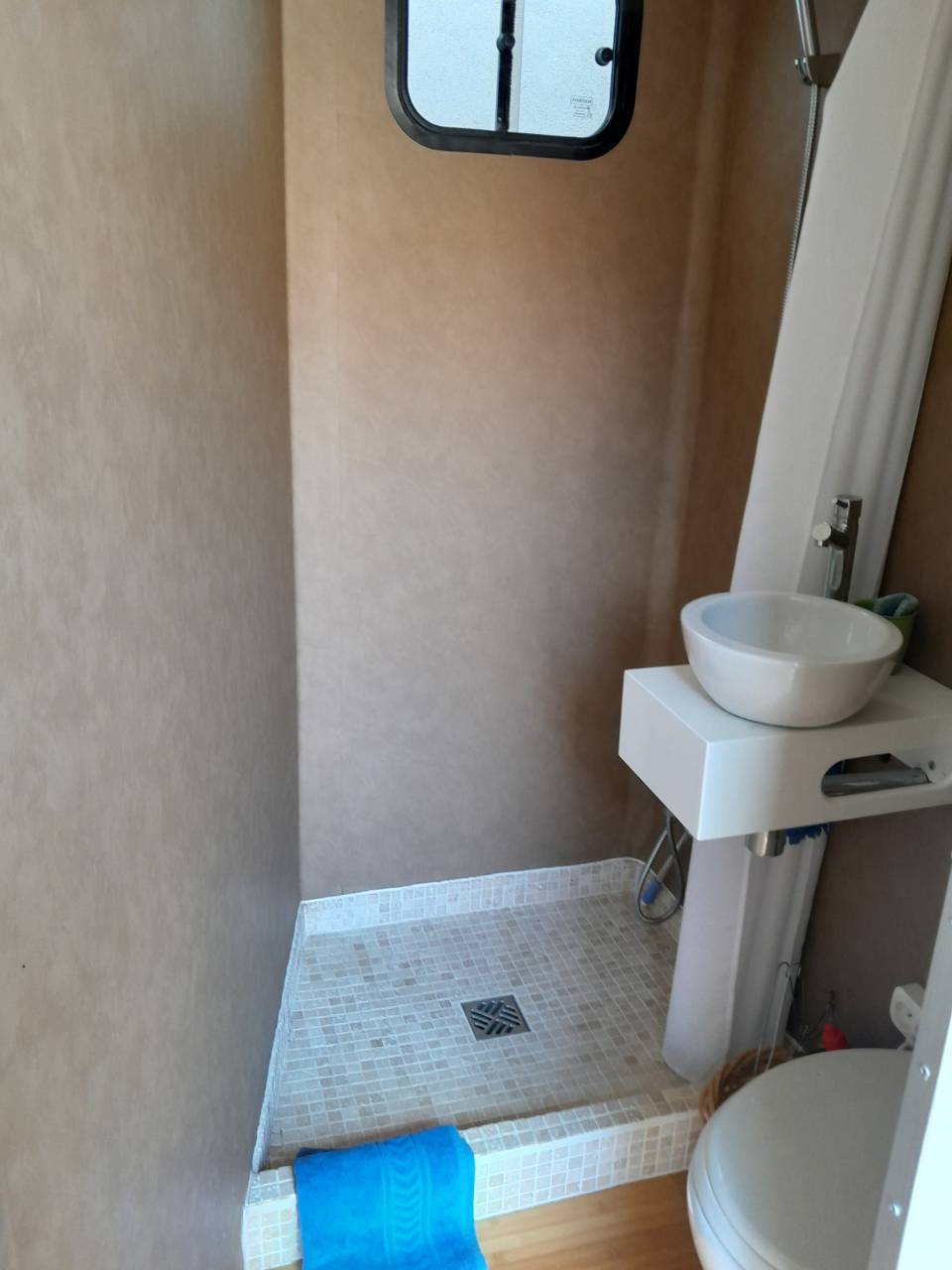 Camión para caballos Man  2017 De segunda mano