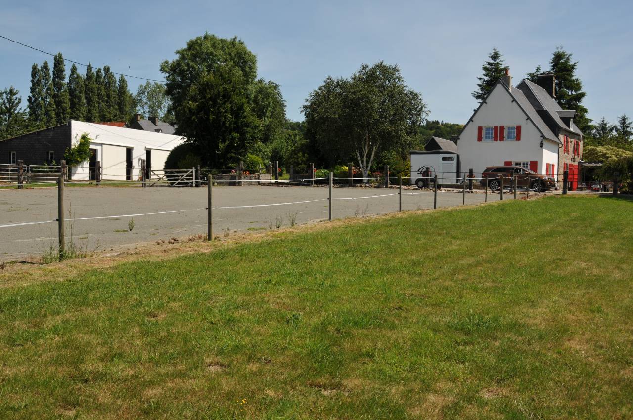 Bonita residencia ecuestre En venta Calvados