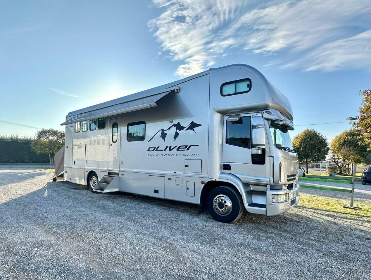 Camión para caballos Trans Box eurocargo  2006 De segunda mano