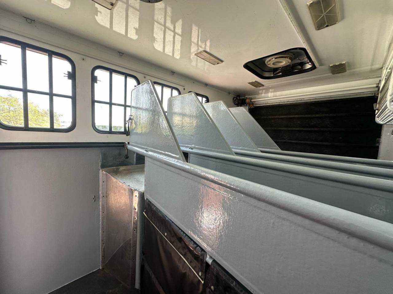 Camión para caballos Trans Box eurocargo  2006 De segunda mano