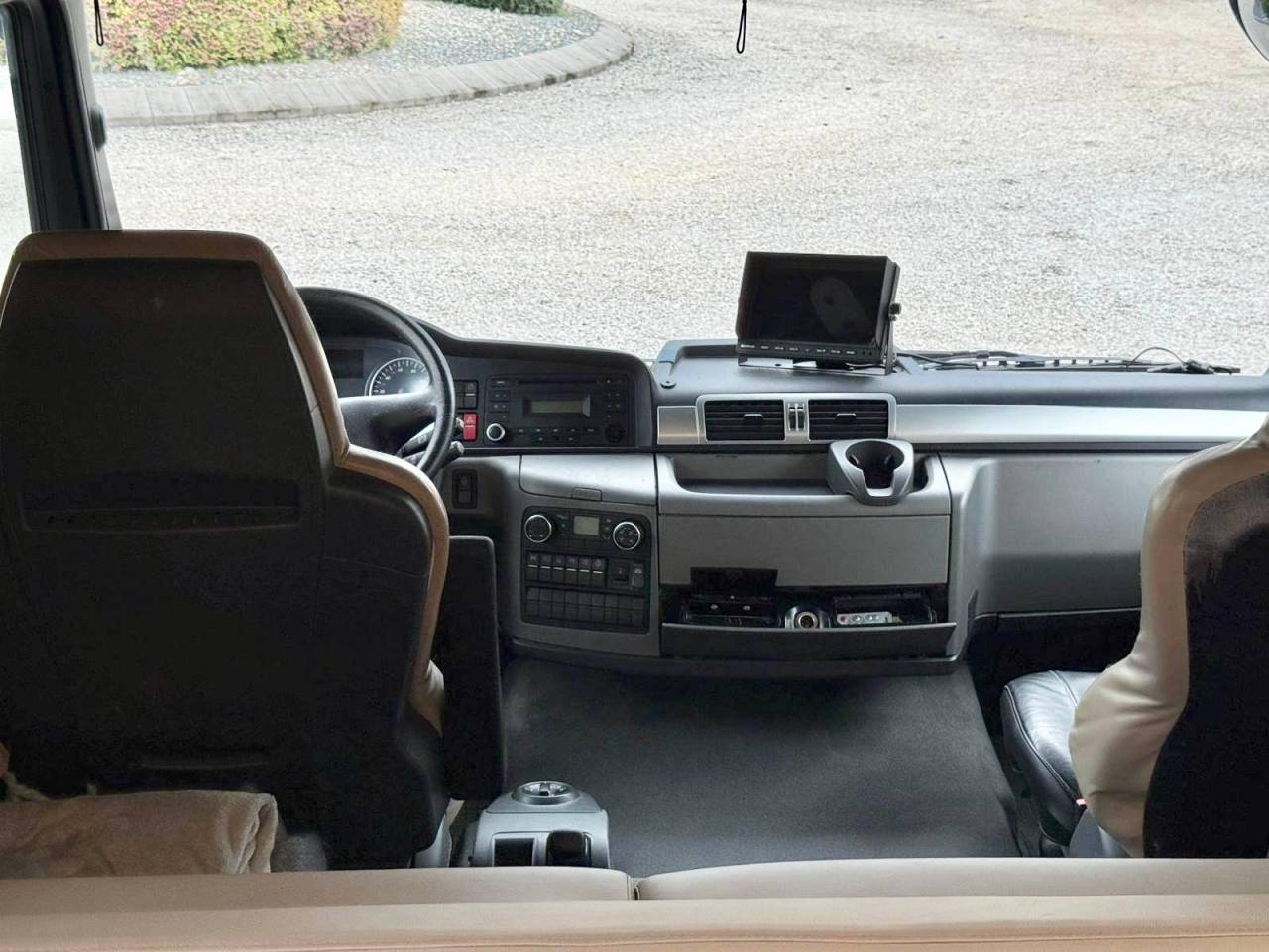 Camión para caballos Krismar pop et push out 2012 De segunda mano