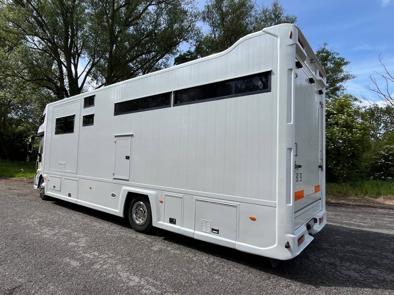 Cami&oacute;n para caballos Iveco IVECO 0 De segunda mano