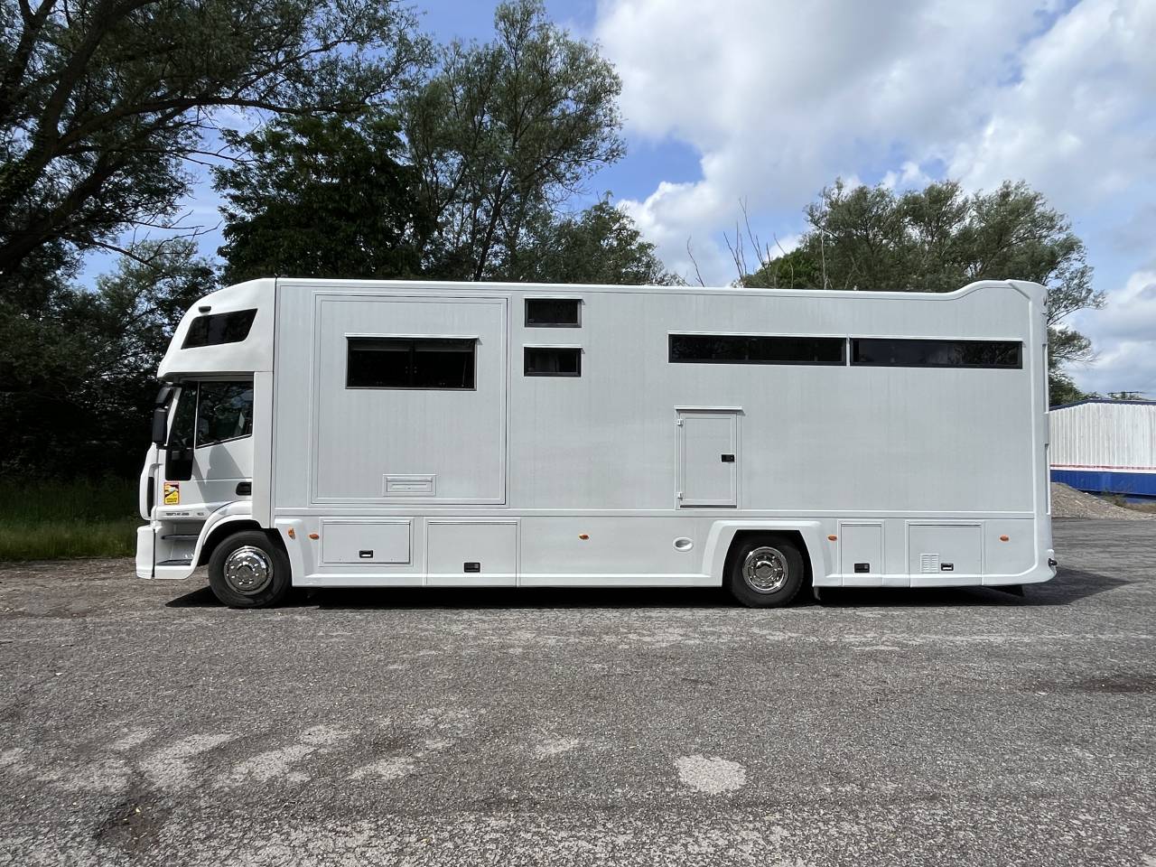 Cami&oacute;n para caballos Iveco IVECO 0 De segunda mano