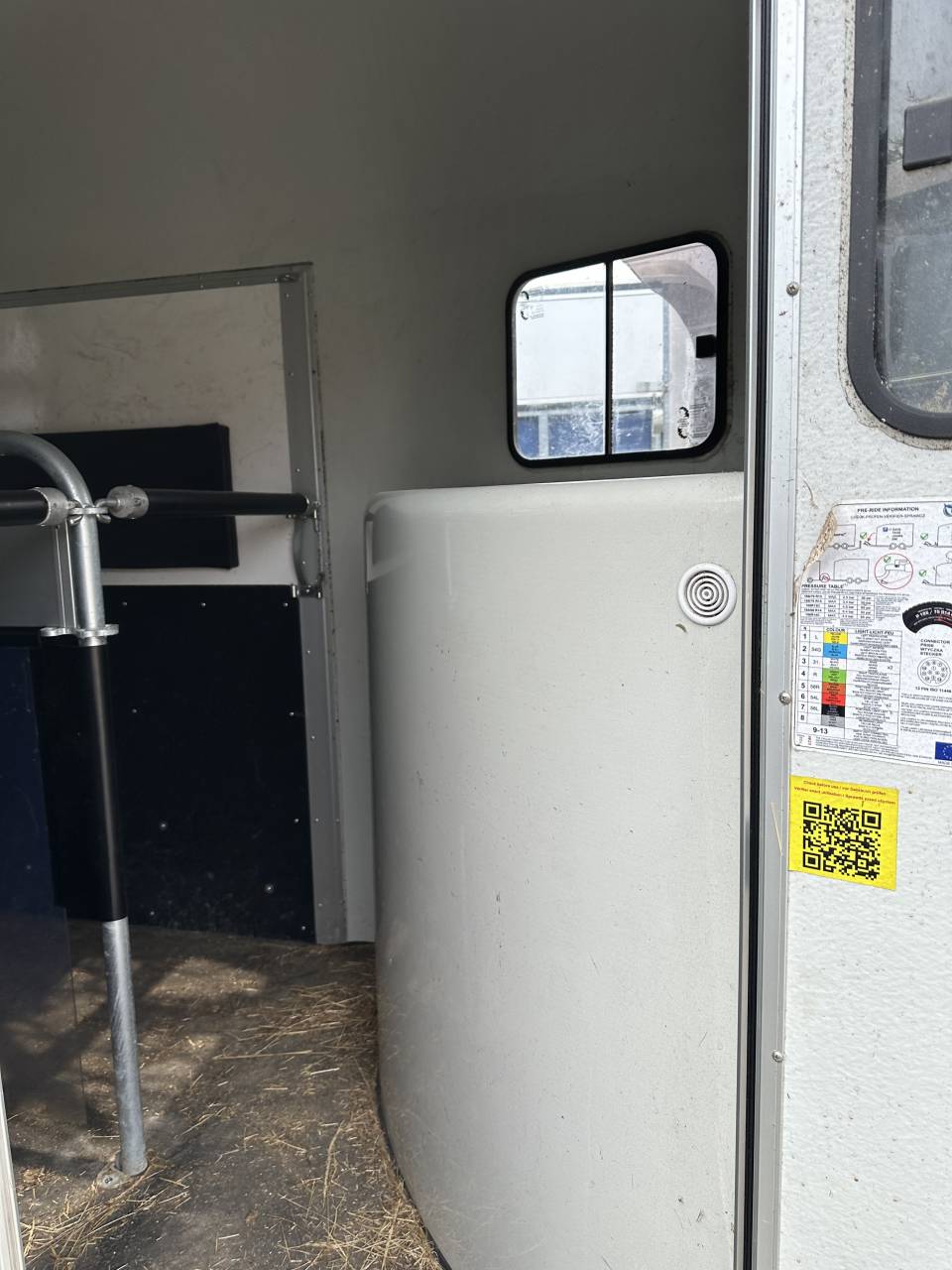 Van caballos Cheval Liberté GOLD 3 2 Caballos 2023 De segunda mano