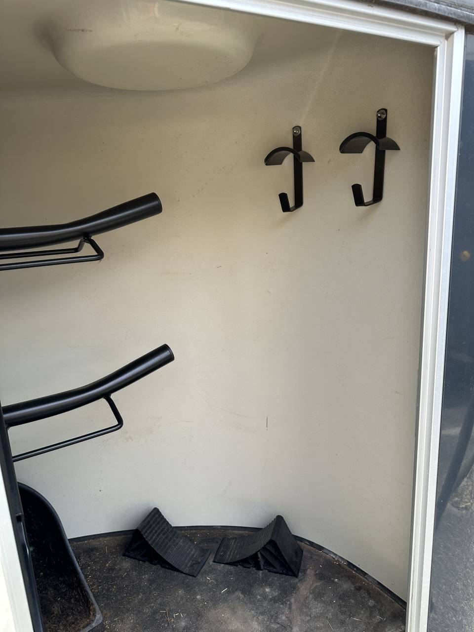 Van caballos Cheval Liberté GOLD 3 2 Caballos 2023 De segunda mano