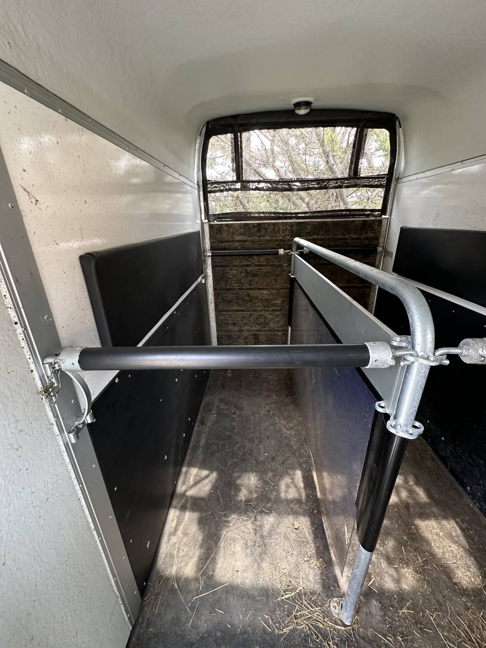 Van caballos Cheval Liberté GOLD 3 2 Caballos 2023 De segunda mano