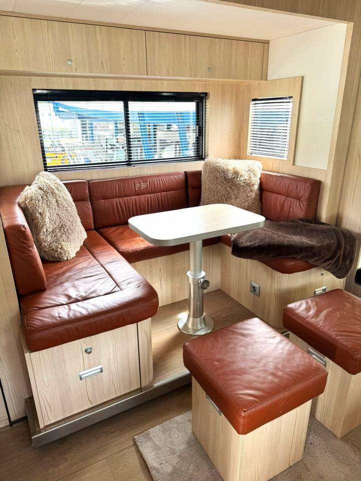 Camión para caballos Otra marca VOLVO 0 De segunda mano