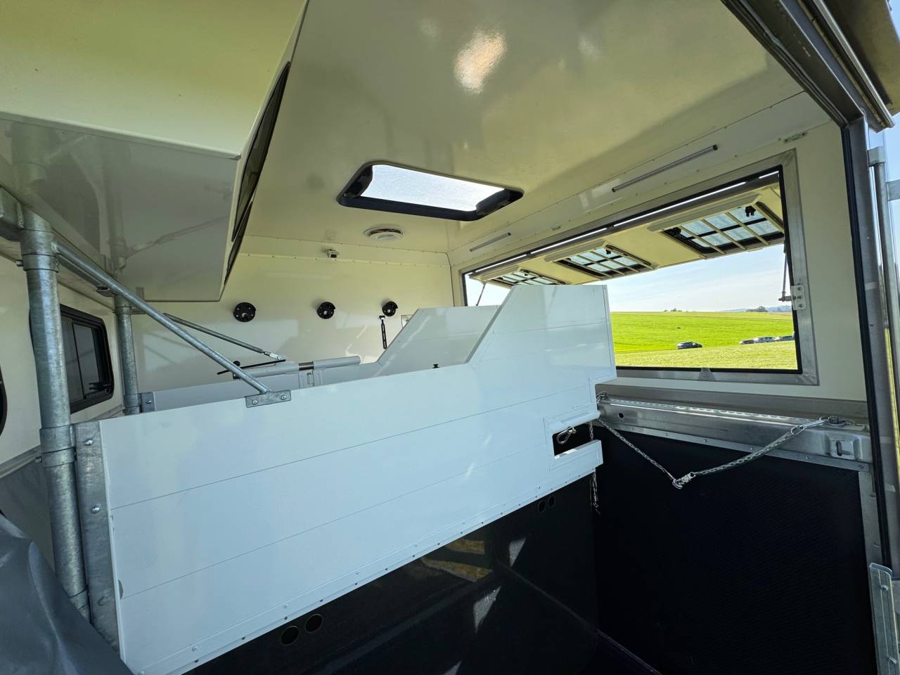 Camión para caballos Iveco IVECO 0 De segunda mano