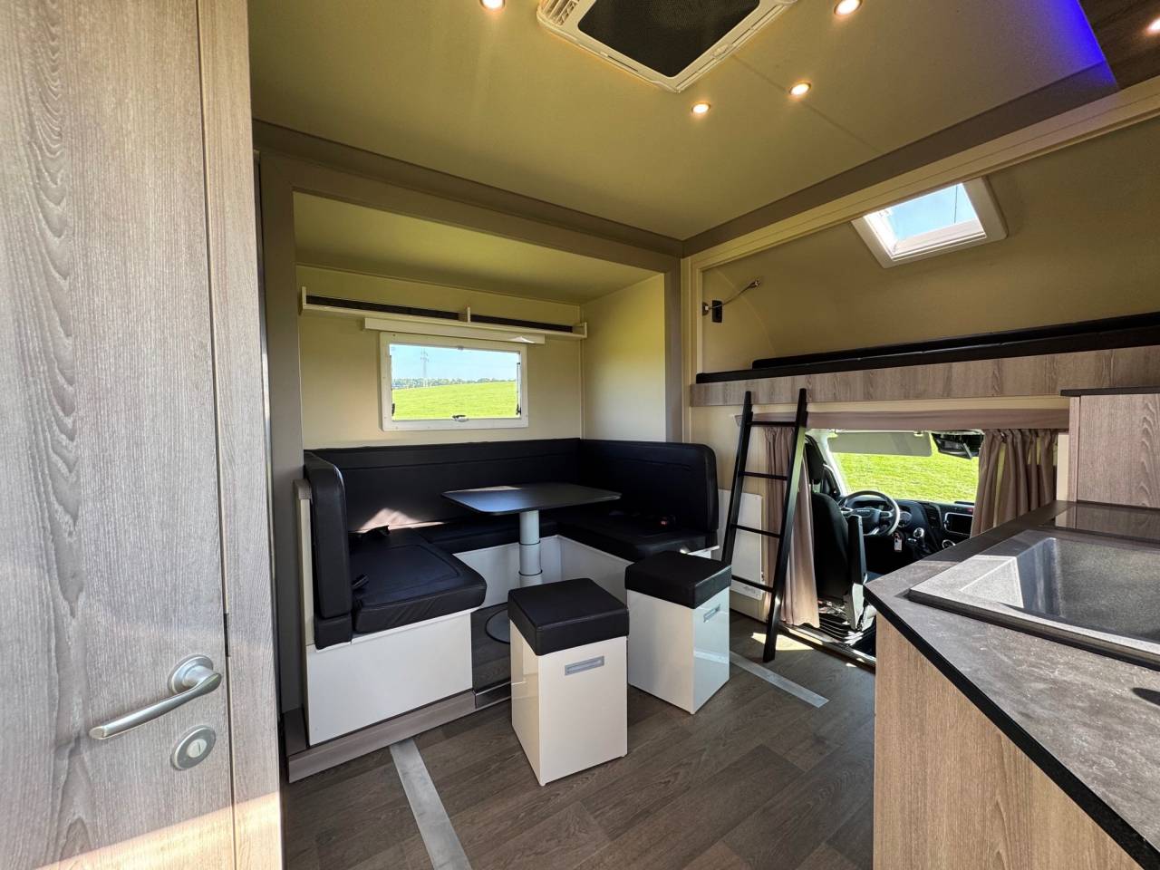 Camión para caballos Iveco IVECO 0 De segunda mano