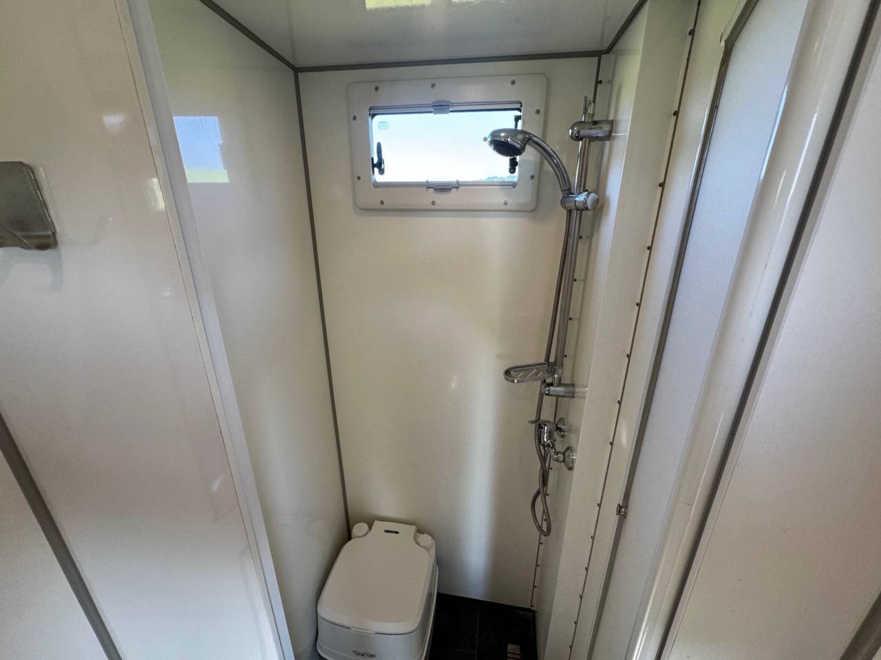 Camión para caballos Iveco IVECO 0 De segunda mano